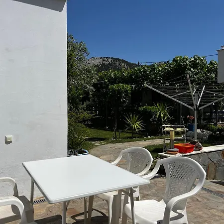 Elvi Apartament *